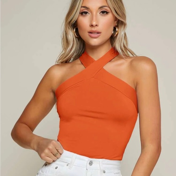 Halter top - Picture 1 of 5